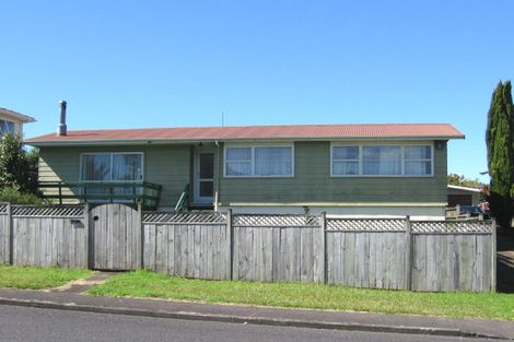 Photo of property in 22 Oreil Avenue, West Harbour, Auckland, 0618