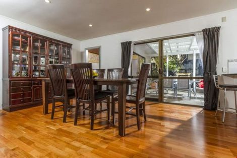 Photo of property in 1 Naviti Place, Browns Bay, Auckland, 0630