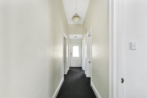 Photo of property in 2 Luxford Street, Berhampore, Wellington, 6023