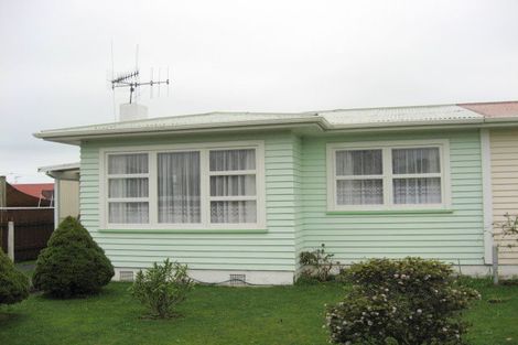 Photo of property in 7 Huia Place, Levin, 5510