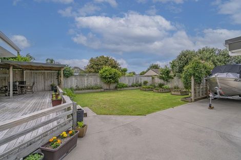 Photo of property in 73 Robinson Road, Whitianga, 3510