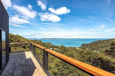 Photo of property in 27 Okoka Road, Omiha, Waiheke Island, 1081