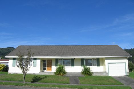 Photo of property in 2 Tanekaha Street, Stokes Valley, Lower Hutt, 5019