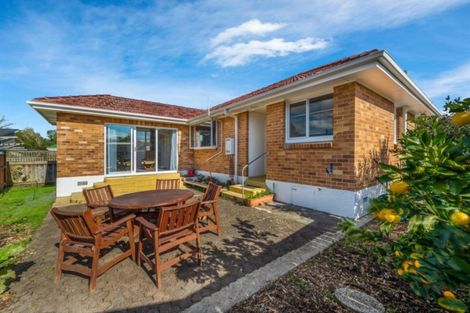 Photo of property in 24 Mcnicol Street, Fairfield, Hamilton, 3214