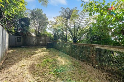 Photo of property in 28 Hollies Crescent, Johnsonville, Wellington, 6037