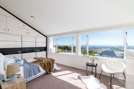Photo of property in 12 Belleview Terrace, Mount Pleasant, Christchurch, 8081