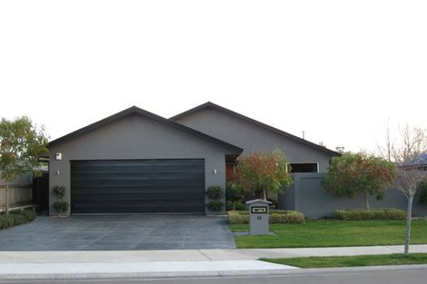 Photo of property in 12 Washington Place, Havelock North, 4130
