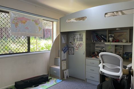 Photo of property in 24 Dianne Louise Drive, Half Moon Bay, Auckland, 2012
