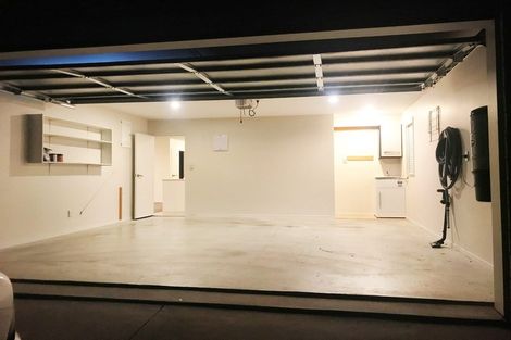 Photo of property in 386 Ormiston Road, Flat Bush, Auckland, 2019