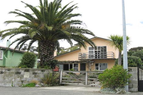 Photo of property in 65 Martin Street, Monaco, Nelson, 7011