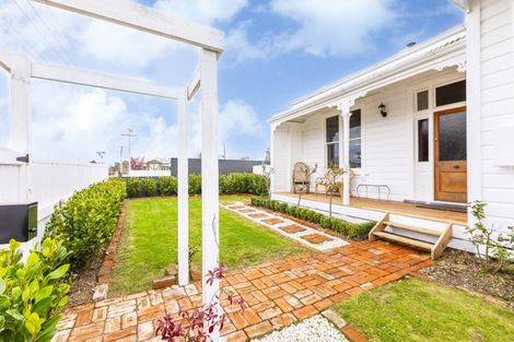 Photo of property in 1 Russell Street, Otane, 4202