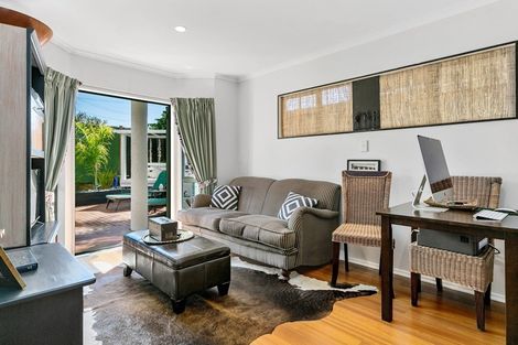 Photo of property in 1/40 Shepherd Road, Waipahihi, Taupo, 3330