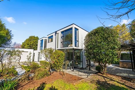 Photo of property in 28 Hassals Lane, Waltham, Christchurch, 8023