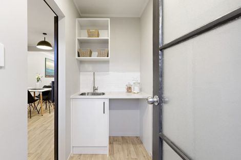 Photo of property in 7/1 Pine Street, New Lynn, Auckland, 0600