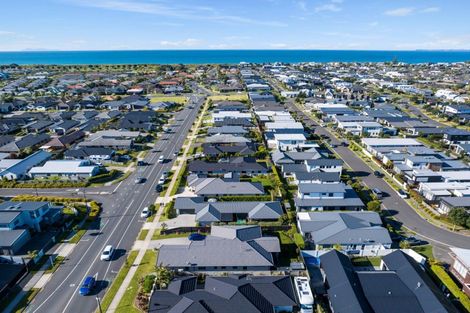 Photo of property in 95 Sandhurst Drive, Papamoa Beach, Papamoa, 3118