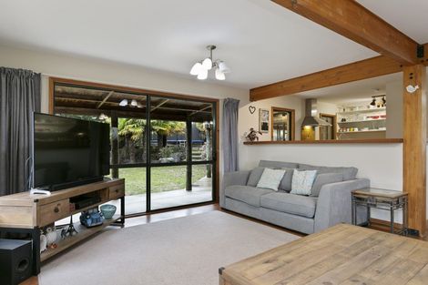 Photo of property in 6 Astelia Way, Waipahihi, Taupo, 3330