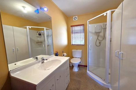 Photo of property in 135 Kowhai Avenue, Matarangi, Whitianga, 3592