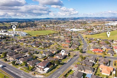 Photo of property in 57 Magic Way, Randwick Park, Auckland, 2105