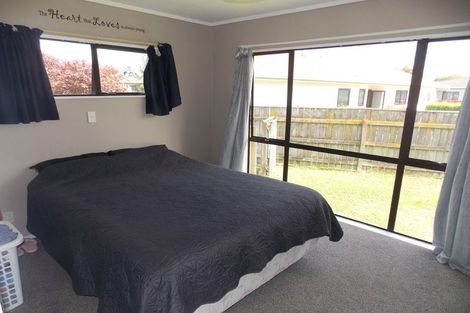 Photo of property in 83 Geraldine Crescent, Cloverlea, Palmerston North, 4412