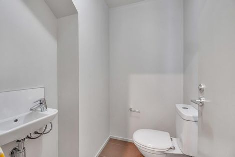 Photo of property in 15a Burdale Street, Riccarton, Christchurch, 8011