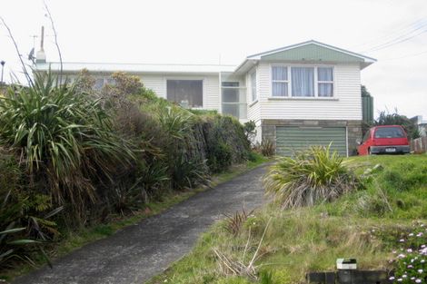 Photo of property in 10 Scott Street, Moturoa, New Plymouth, 4310