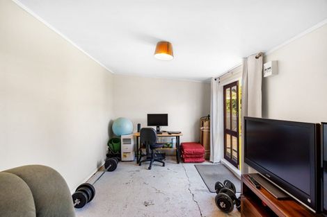 Photo of property in 6 Dolbel Street, Taradale, Napier, 4112