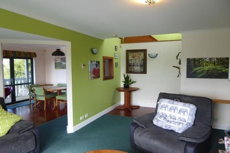 Photo of property in 14 Marjory Close, Broadmeadows, Wellington, 6035