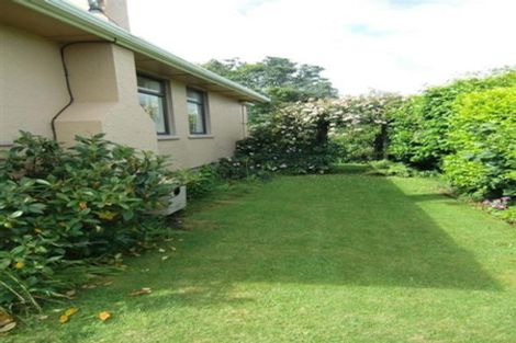 Photo of property in 4 Mission Street, Moturoa, New Plymouth, 4310