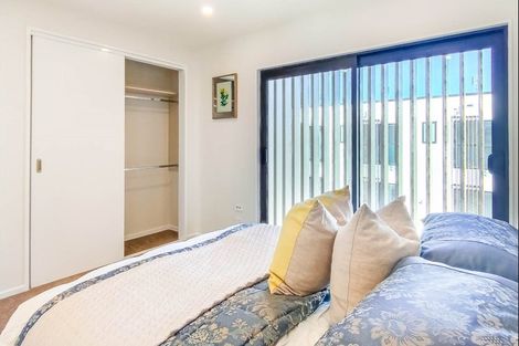 Photo of property in 7 Ngaru Way, Orewa, 0931