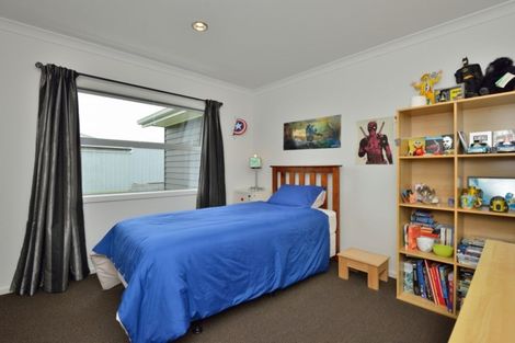 Photo of property in 13 Charteris Rise, Riverdale, Gisborne, 4010