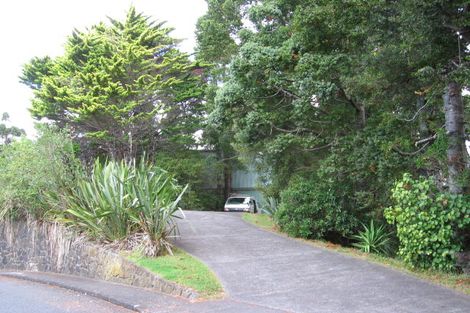 Photo of property in 1 Opou Road, Titirangi, Auckland, 0604