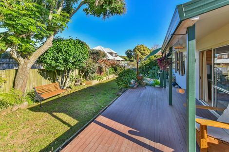 Photo of property in 1/133 Carnoustie Drive, Wattle Downs, Auckland, 2103