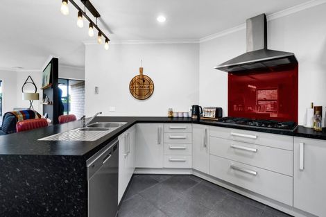 Photo of property in 34 Mercade Close, Stratford, 4332