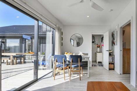 Photo of property in 6 Cape Grove, Haumoana, 4180