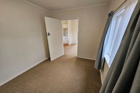 Photo of property in 30 Oxford Street, Fairfield, Hamilton, 3214