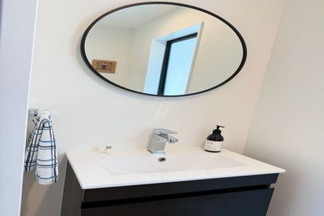 Photo of property in 60d Bay Street, Red Beach, 0932