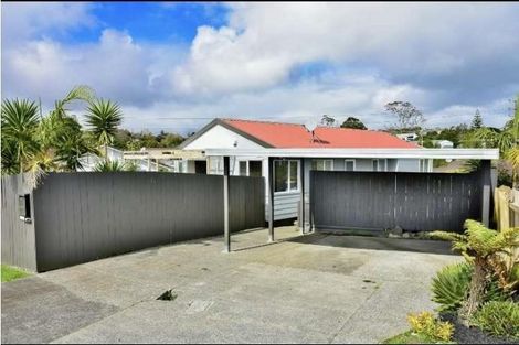 Photo of property in 47 Meadowvale Rise, Titirangi, Auckland, 0604