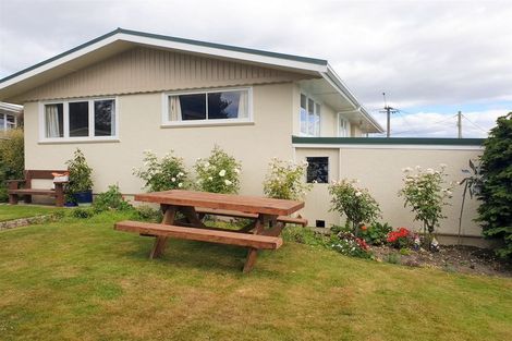 Photo of property in 11 Arrow Crescent, Holmes Hill, Oamaru, 9401