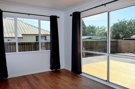 Photo of property in 166 Queen Street West, Levin, 5510