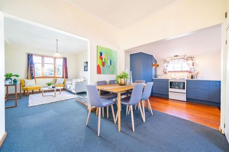 Photo of property in 5 Mangaroa Hill Road, Clouston Park, Upper Hutt, 5018