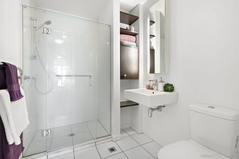 Photo of property in Montreaux Apartments, 10d/164 The Terrace, Wellington Central, Wellington, 6011