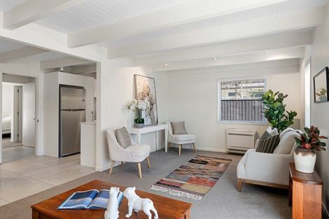 Photo of property in 1/122 Office Road, Merivale, Christchurch, 8014