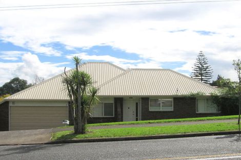 Photo of property in 2/3 Newington Road, Henderson, Auckland, 0612