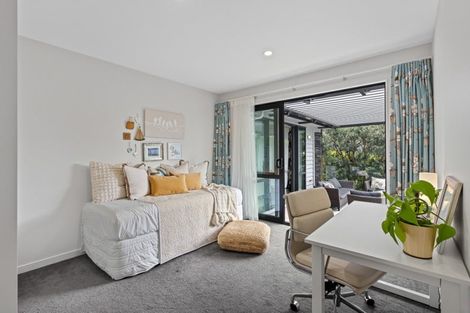 Photo of property in 15 Javelin Close, Gulf Harbour, Whangaparaoa, 0930
