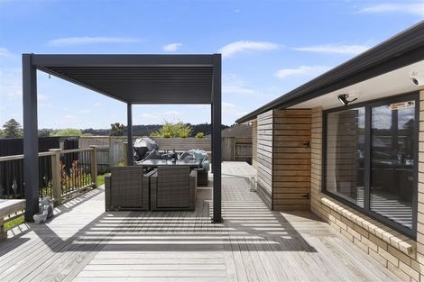 Photo of property in 2 Anna Lane, Glen Eden, Auckland, 0602