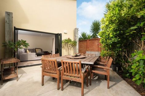 Photo of property in 22 Madeleine Terrace, Papamoa Beach, Papamoa, 3118