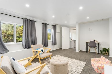 Photo of property in 13 Tainui Terrace, Tawa, Wellington, 5028