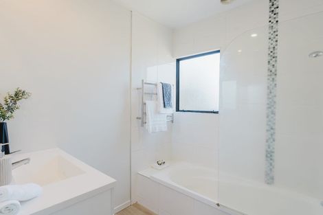 Photo of property in 8a Carey Street, Maeroa, Hamilton, 3200