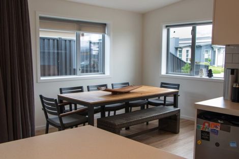 Photo of property in 25 Magnetic Place, Cromwell, 9310