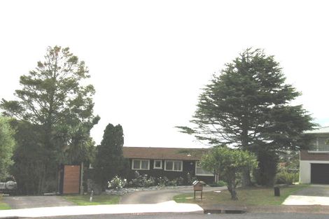 Photo of property in 11 Santa Rosa Terrace, Forrest Hill, Auckland, 0620